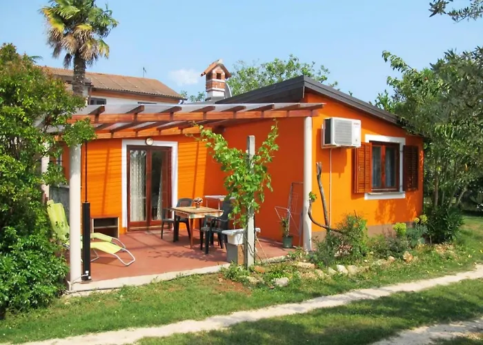 Schoene Wohnung In Babici Mit Kleiner Terrasse
